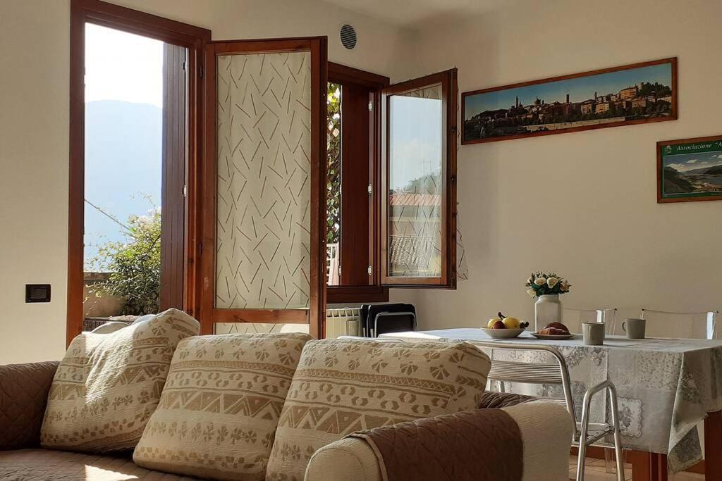 Feel At Home - Casa Loredana Lovere Eksteriør bilde